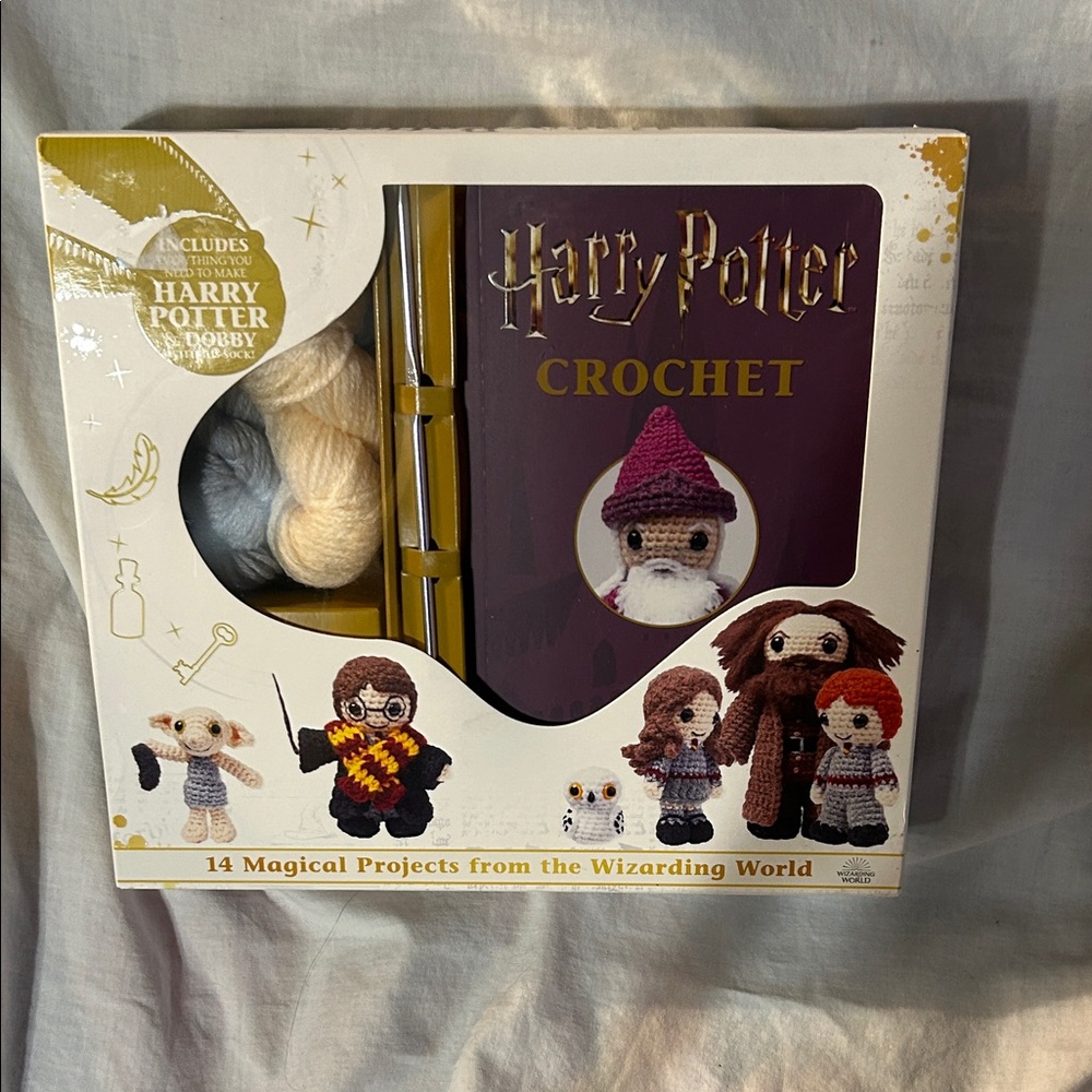 Harry Potter crochet.instruct. for 14 projects.Materials for Harry Potter& Dobby